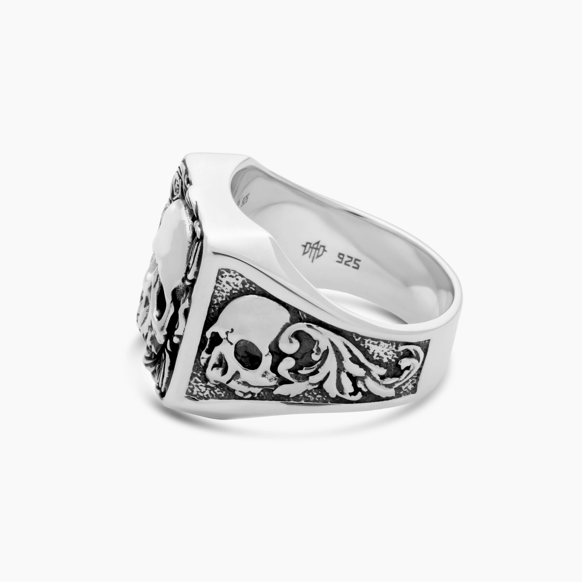 Skull Plague Rose Ring