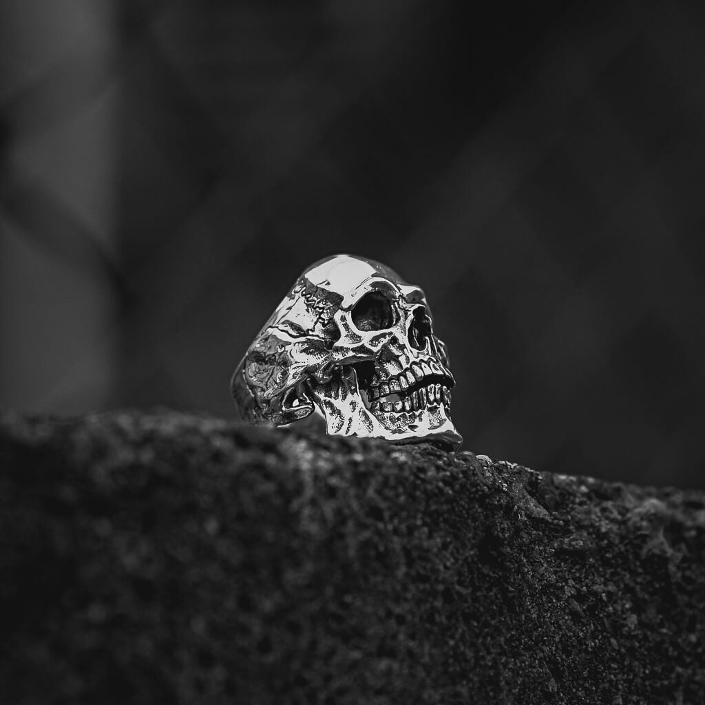 Anatomical Skull Ring
