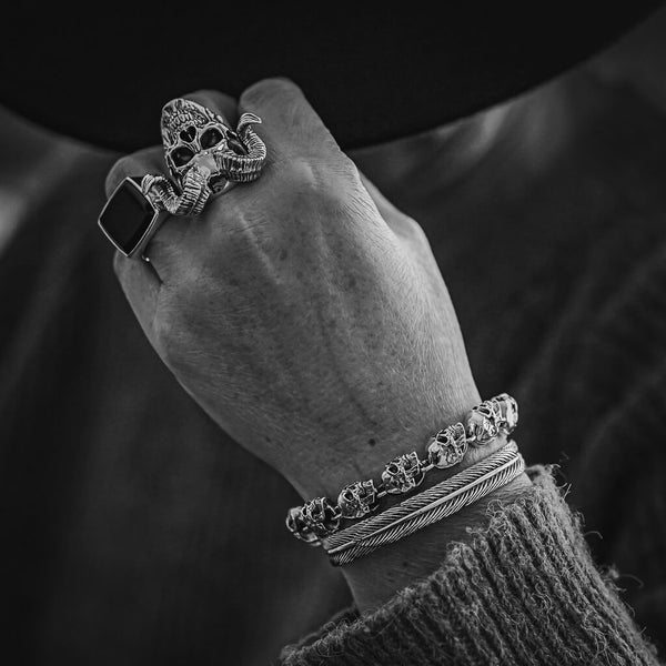 Horned Anatomical Skull Ring